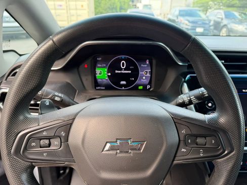Used 2023 Chevrolet Bolt LT w/ Driver Confidence Package FWD image 23