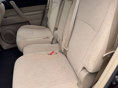 Used 2013 Toyota Highlander 4WD w/ Cold Weather Pkg image 14