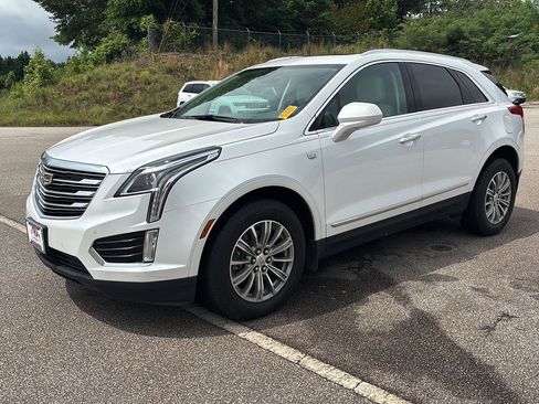 Used 2019 Cadillac XT5 Luxury AWD/4WD image 1