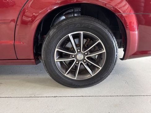 Used 2017 Dodge Grand Caravan SXT FWD image 37