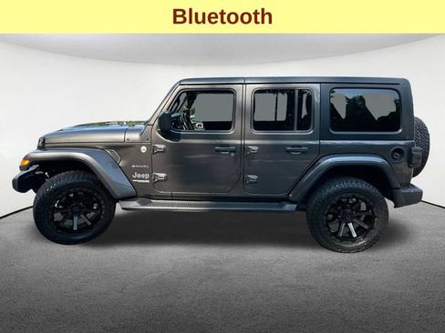Used 2018 Jeep Wrangler Unlimited Sahara AWD/4WD image 6