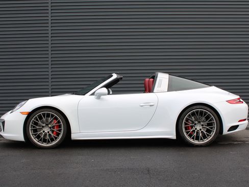 Used 2017 Porsche 911 Targa 4S image 28
