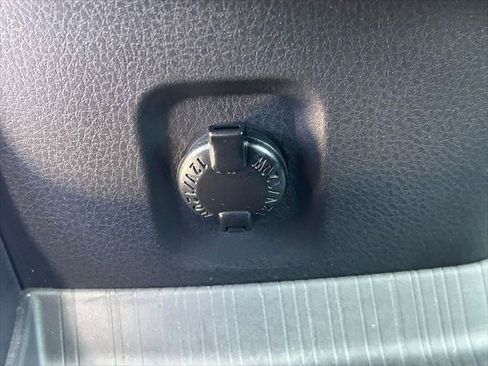 Certified 2026 Toyota Sienna XLE FWD image 29