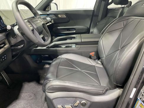 New 2027 Kia Telluride LX FWD image 16