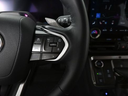 Used 2024 Lexus GX 550 w/ Cold Area Package image 10