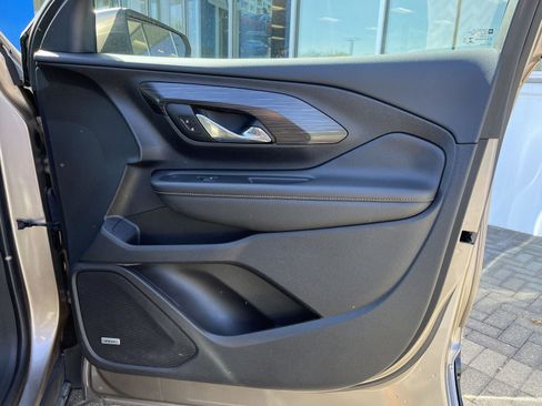 Used 2018 GMC Terrain SLT w/ Preferred Package FWD image 34