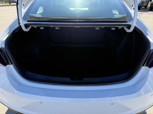 Used 2024 Chevrolet Malibu LT image 29