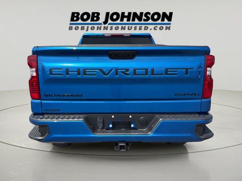 Used 2023 Chevrolet Silverado 1500 Custom w/ LPO, Dark Essentials Package AWD/4WD image 18
