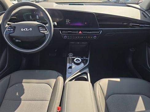 New 2025 Kia Niro EX w/ EX Cold Weather Package image 14