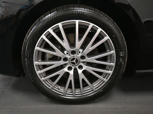 Used 2025 Mercedes-Benz CLA 250 4MATIC image 35