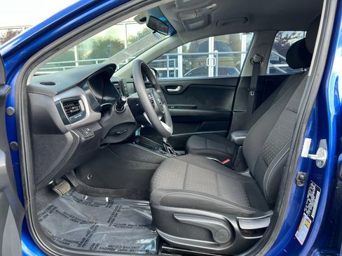 Used 2018 Kia Rio S image 11