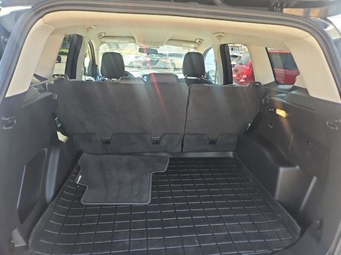 Used 2019 Ford Escape SE AWD/4WD image 35