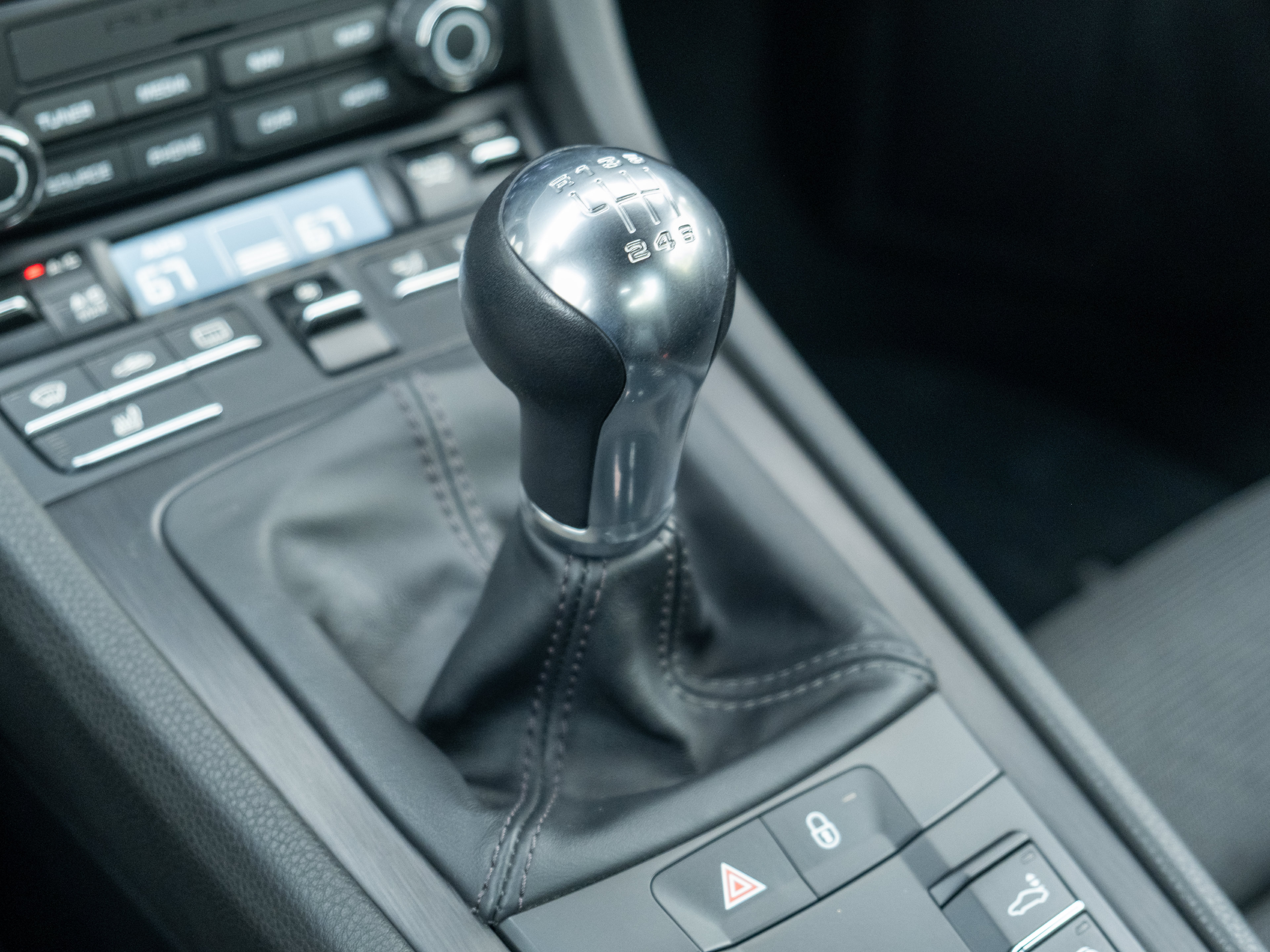 Certified 2018 Porsche 911 GT3 RWD image 32