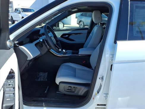 New 2026 Land Rover Range Rover Evoque S image 11