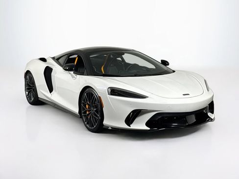Used 2026 McLaren GTS RWD image 7