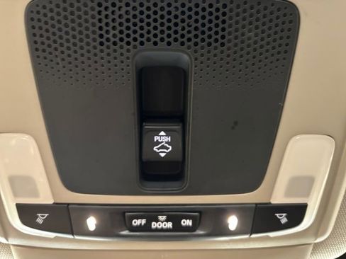 Used 2023 Honda CR-V EX-L image 22