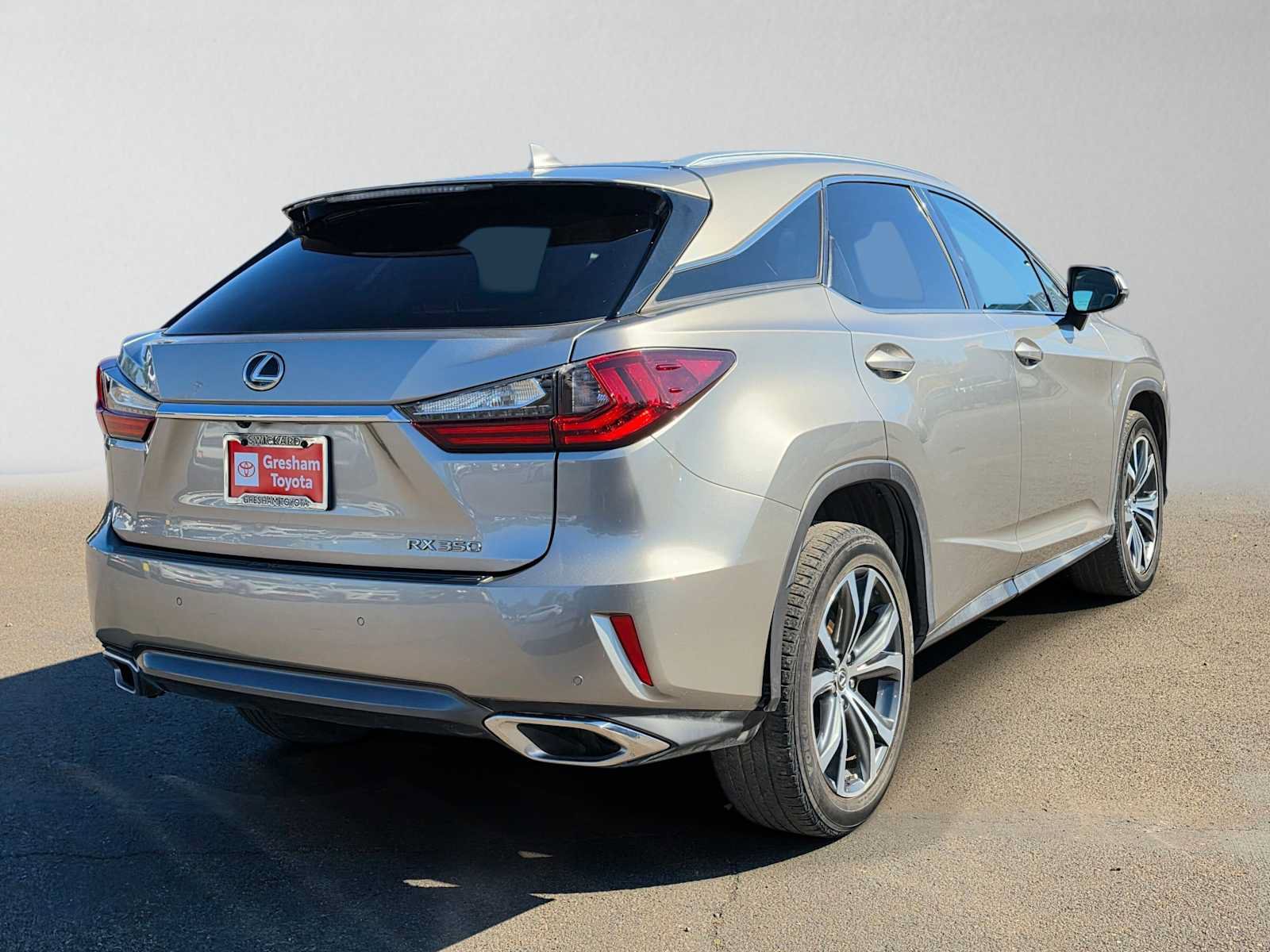Used 2018 Lexus RX 350 FWD w/ Premium Package image 3