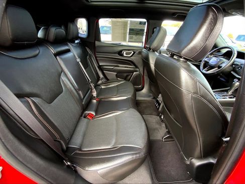 Used 2022 Jeep Compass Limited w/ (RED) Package image 17