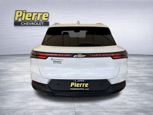 New 2026 Chevrolet Equinox EV LT image 3