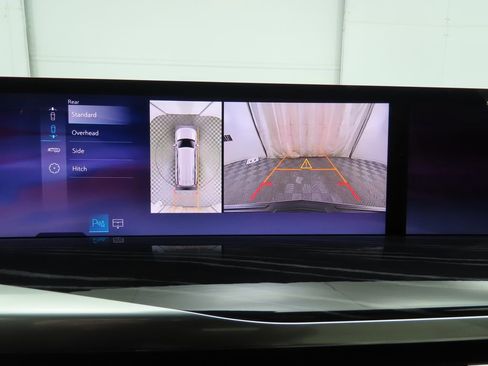 Used 2025 Cadillac Escalade ESV Sport image 15