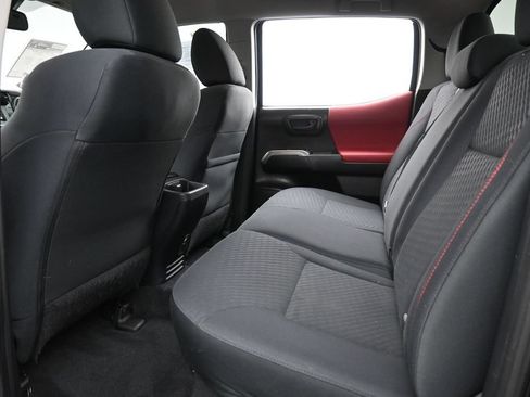 Used 2022 Toyota Tacoma SR5 w/ Technology Package RWD image 26