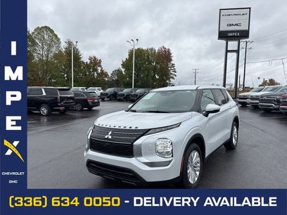 Used 2023 Mitsubishi Outlander ES
