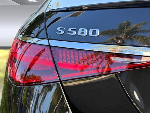 New 2026 Mercedes-Benz S 580 4MATIC Sedan image 9