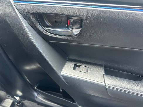 Used 2017 Toyota Corolla SE w/ SE Premium Package image 33