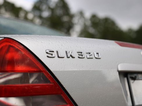 Used 2001 Mercedes-Benz SLK 320 image 22