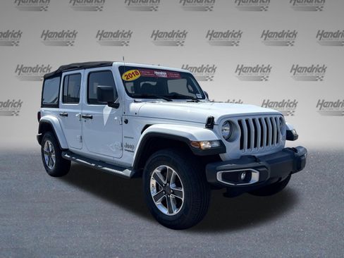Used 2018 Jeep Wrangler Unlimited Sahara AWD/4WD image 2
