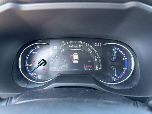 Used 2025 Toyota RAV4 XLE image 14