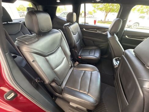 Certified 2020 Cadillac XT6 Premium Luxury FWD image 28