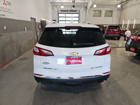 Used 2019 Chevrolet Equinox Premier w/ LPO, Floor Liner Package AWD/4WD image 4
