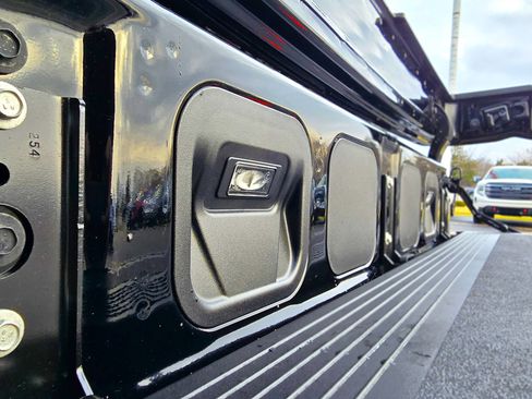 New 2026 GMC Sierra 2500 AT4 w/ AT4 Premium Plus Package image 38