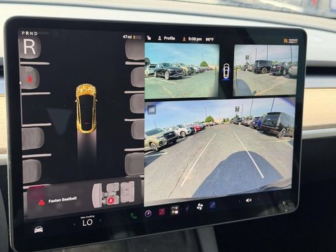 Used 2024 Tesla Model Y Long Range AWD/4WD image 21