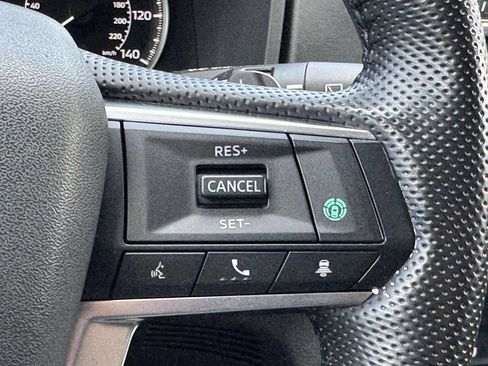Used 2022 Mitsubishi Outlander SEL AWD/4WD image 27