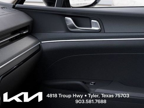 New 2026 Kia K5 LXS FWD image 25