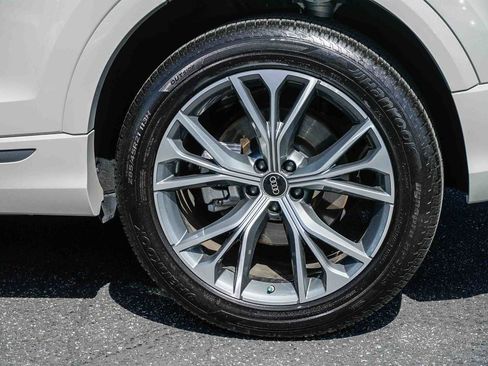 Used 2023 Audi Q8 Premium Plus w/ Premium Plus Package image 10