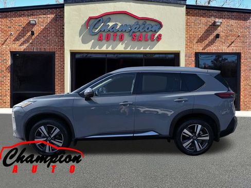 Used 2021 Nissan Rogue SL FWD image 8