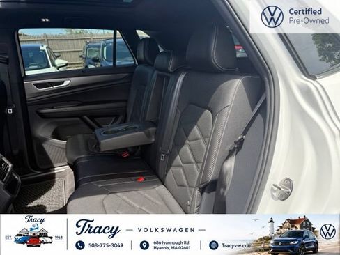 Certified 2024 Volkswagen Atlas Cross Sport SE w/ Panoramic Sunroof Package AWD/4WD image 20