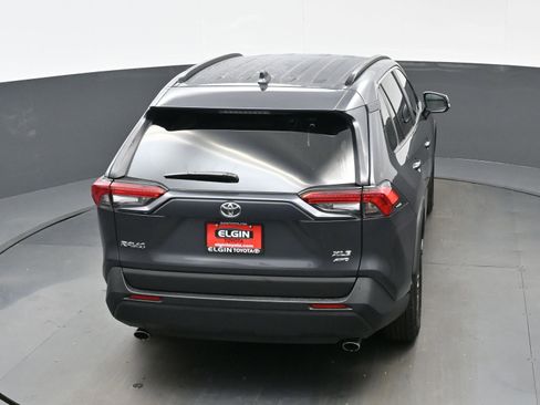 Used 2025 Toyota RAV4 XLE AWD/4WD image 40