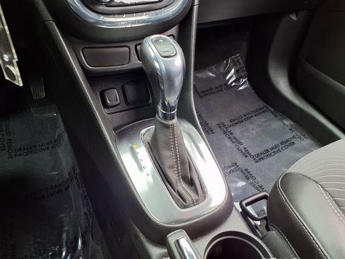 Used 2014 Buick Encore FWD image 18