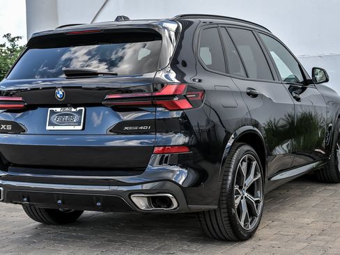 Used 2024 BMW X5 xDrive40i w/ M Sport Package AWD/4WD image 12