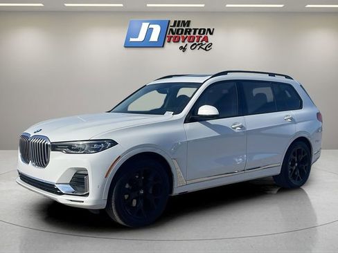 Used 2021 BMW X7 xDrive40i w/ Cold Weather Package AWD/4WD image 1