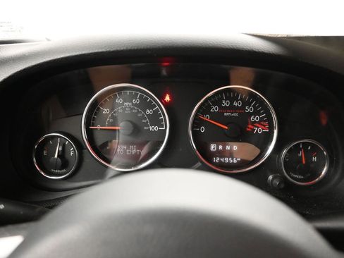 Used 2016 Jeep Wrangler Unlimited Rubicon image 15