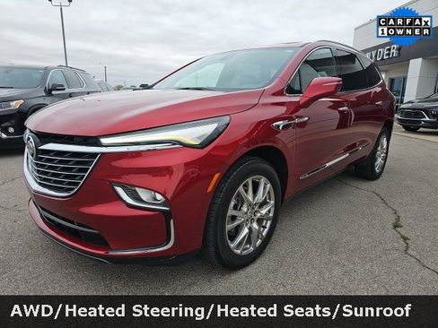 Used 2023 Buick Enclave Essence w/ Experience Buick Package image 3