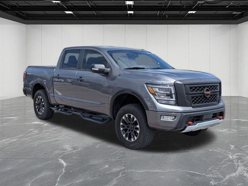 Used 2020 Nissan Titan PRO-4X AWD/4WD image 7