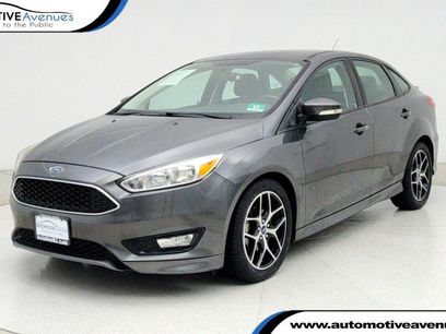Used 2016 Ford Focus SE w/ SE Sport Package