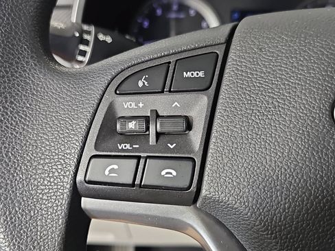 Used 2020 Hyundai Tucson Value FWD image 16