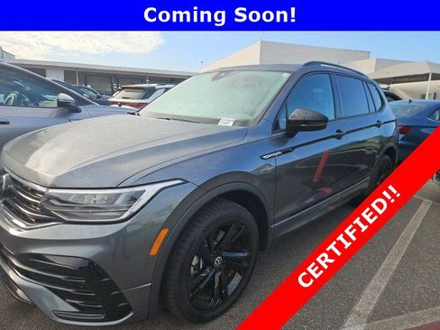 Used 2023 Volkswagen Tiguan SE R-Line FWD image 1